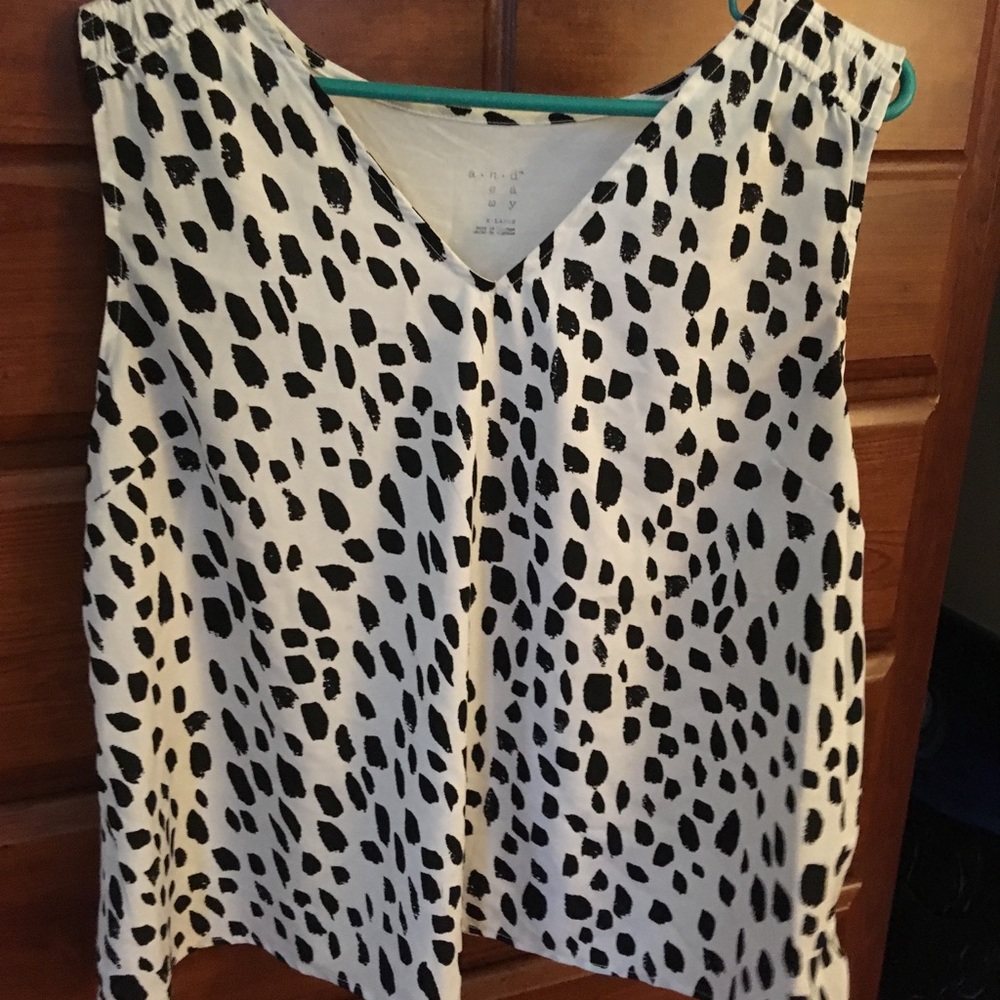 Black spotted dressshirt